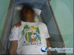 Vítima de Homicídio segue não identificada.(Imagem:FlorianoNews)