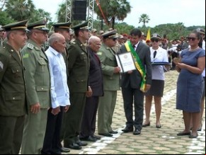 Governador em solenidade da Batalha do Jenipapo.(Imagem:Reprodução/TV Clube)