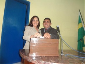 Vereadores aprovam Título de Cidadã Florianense à Dra. Magnólia Cândido.(Imagem:FlorianoNews)