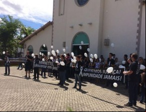 Família de comerciante pede paz em Missa de 7º Dia.(Imagem:florianonews.piauiconectado.com)