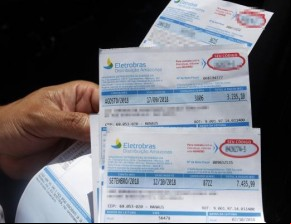 Consumidor pode recorrer ao Procon em casos de atraso na ligação de água e luz.(Imagem:Divulgação)