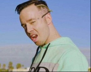 Rapper morre em queda de avião durante filmagem de clipe.(Imagem:Reprodução)