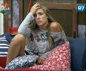   Joana não quer que peoas 