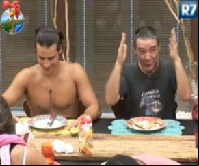 Fazendeiro diz que o humorista deveria conhecer o chuveiro de lá (Imagem:Reprodução / Rede Record)
