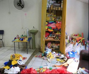 Bandidos invadem escola e deixam mensagens de agradecimento.(Imagem:florianonews.piauiconectado.com)