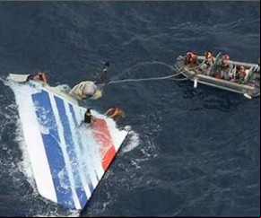 Destroços de avião(Imagem:WEB)