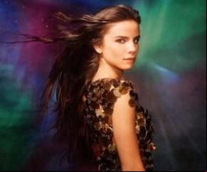 Giulia Be ecoa sons dos dancin days(Imagem:Divulgação)