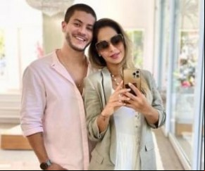 Arthur Aguiar e Maíra Cardi(Imagem:Reprodução)