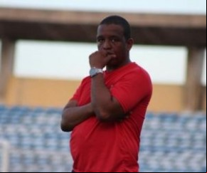 Vladimir de Jesus comanda Parnahyba no primeiro jogo da Série D.(Imagem:Wenner Tito)