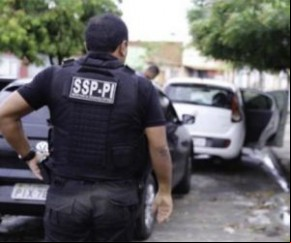 Concurso da PC: candidato de PE é flagrado com simulado e tirado de sala.(Imagem:florianonews.piauiconectado.com)