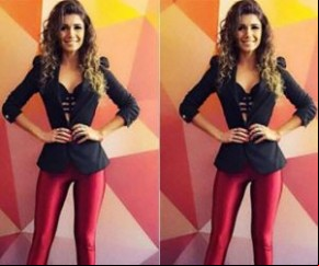 Paula Fernandes choca seguidores ao abraçar própria cintura com as mãos.(Imagem:MSN)