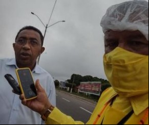Prefeito Joel Rodrigues e repórter Amarelinho(Imagem:FlorianoNews)