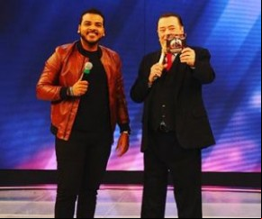 Cantor piauiense se apresentará no Programa do Raul Gil.(Imagem:florianonews.piauiconectado.com)