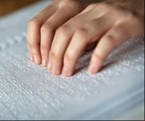 Uespi oferece curso de extensão para treinamento em braile.(Imagem:florianonews.piauiconectado.com)