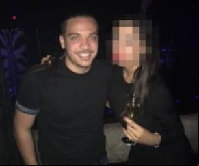 Wesley Safadão posa com fã que teria sido pivô de suposta crise de ciúmes de Thyane Dantas, mulher do cantor.(Imagem:Arquivo Pessoal)