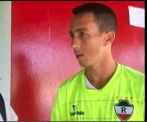 Tety dribla princípio de pneumonia e volta revigorado.(Imagem:Divulgação)