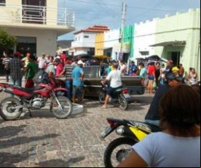 Mototaxista é assassinado com tiros à queima-roupa no interior do PI.(Imagem:florianonews.piauiconectado.com)