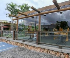 O governador Wellington Dias sancionou a lei Nº7562,  que obriga restaurantes, bares e casas noturnas a adotarem medidas de auxílio às mulheres que se sintam em situação de risco.(Imagem:Reprodução)