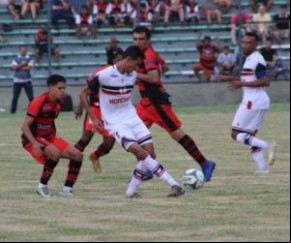 Quarta-feira de futebol com Rivengo no Lindolfo Monteiro.(Imagem:Eduardo Frota)