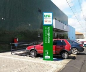 Uma mulher identificada como Leidiane, 26 anos, morreu na manhã desta quinta-feira (16) depois de sofrer uma queda. Ela teria se assustado e tentado fugir de tiros durante um arras(Imagem:Reprodução)