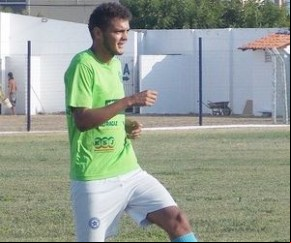 Silas veste a camisa de outro clube pela primeira vez no estado do Piauí.(Imagem:Blog do Jhonys)