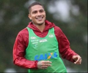 Em seu último dia no Fla, Guerrero não treina e se despede dos companheiros.(Imagem:Gilvan de Souza)