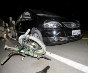 Garoto de 7 anos morre após ser atropelado na estrada da praia de Macapá(Imagem:florianonews.piauiconectado.com)