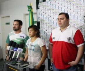 Sarah Menezes concedeu entrevista coletiva ao lado de sua equipe no Piauí.(Imagem:Wenner Tito)