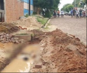 Corpo é encontrado sob pedra de quase 30kg dentro de vala em Timon(Imagem:florianonews.piauiconectado.com)
