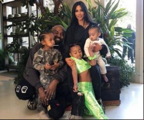 Kim Kardashian espera quarto filho de Kanye por barriga de aluguel.(Imagem:Instagram)