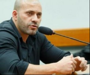 Daniel Silveira é preso após desrespeitar uso de tornozeleira eletrônica(Imagem:Reprodução)