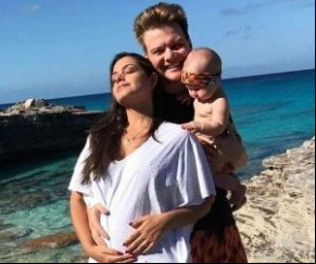 Thais Fersoza mostra o exato momento em que descobriu o sexo de seu bebê.(Imagem:MSN)