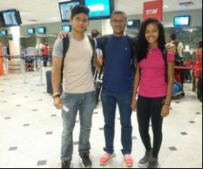 Técnico Antônio Nilson (ao centro) com Francisco Kaio e Genivânia Silva(Imagem:Reprodução/Facebook)