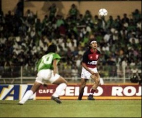 Gol de barriga e a relação com os rubro-negros  - A torcida do Flamengo sempre pediu para tirar fotos comigo e 90% deles falavam: 