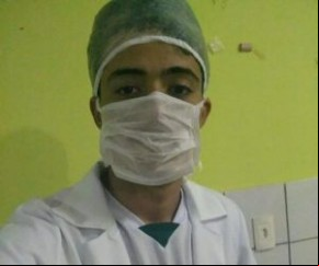 Estudante do curso de Farmácia do Premen Sul, Valber frequentou as revisões do Pré-Enem Seduc.(Imagem:Divulgação)