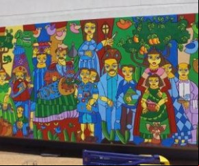 Nonato Oliveira nasceu em São Miguel do Tapuio em dezembro de 1949 e produziu milhares de pinturas e painéis, alguns em relevo. Os painéis de Nonato são parte da paisagem de Teresi(Imagem:Reprodução)