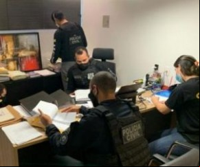 O Ministério Público do Piauí (MP-PI) ofereceu nesta segunda-feira (21) denúncias contra Raislan Farias dos Santos e Walter Ribeiro Alencar, ex-prefeitos das cidades de agem Fr(Imagem:Reprodução)
