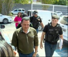 Prefeito de Redenção do Gurgueia é solto, mas não reassume cargo.(Imagem:florianonews.piauiconectado.com)