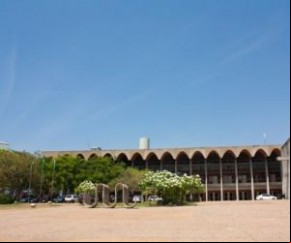 CCJ apreciará três Indicativos e quatro Projetos de Lei nesta terça.(Imagem:Alep)