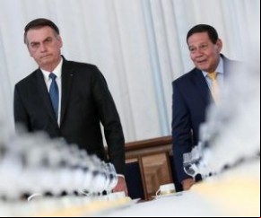 Relator deve liberar para julgamento na próxima semana ações sobre disparos de mensagens em massa na(Imagem:Reprodução)