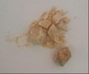 Mulher tentar entrar com crack na Casa de Custódia e é presa.(Imagem:florianonews.piauiconectado.com)