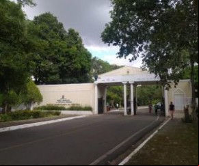 O parque foi reaberto na sexta-feira (11) após ar por uma reforma. O local abriga cerca de 400 animais, entre aves, serpentes, répteis e primatas.  O Ministério Público informo(Imagem:Reprodução)
