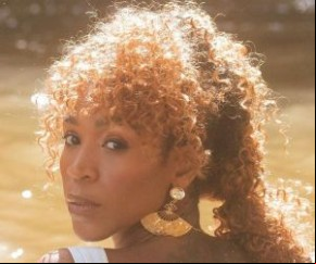 A tempestade ainda nem ou totalmente e Karol Conká já faz cair Dilúvio. Na manhã desta terça-feira, 4 de maio, a cantora e compositora curitibana anunciou nas redes sociais o l(Imagem:Reprodução)