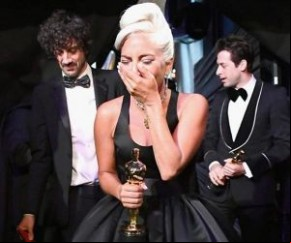 Lady Gaga conquista o Oscar de Melhor Canção Original.(Imagem:Divulgação)