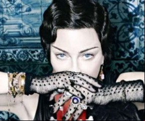 Além de Madonna, artistas como Iggy Azalea, Christina Aguilera, Paris Hilton, Will.i.am, Kim Kardashian, Jon Bon Jovi e Miley Cyrus também já se manifestaram com a hashtag #freebri(Imagem:Reprodução)