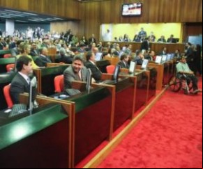 Saúde,estradas e voto de louvor foram tema de requerimentos na Alepi.(Imagem:Alepi)