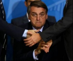 Governo federal avalia autorizar congelamento do salário mínimo.(Imagem:Folha)