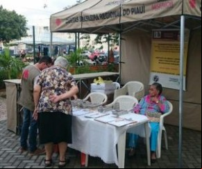 Cáritas coletam s para projeto de saneamento básico.(Imagem:florianonews.piauiconectado.com)