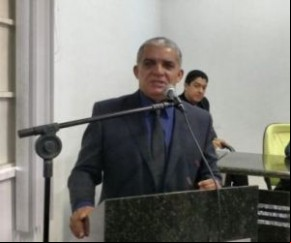 Vereador pede explicações sobre acidente envolvendo carro da câmara no feriado.(Imagem:Longah.com)