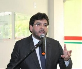 Rafael Fonteles, secretário de Fazenda.(Imagem:florianonews.piauiconectado.com)